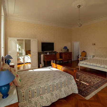 Maison d'hôtes D'hotes La Maison De Maître 5*