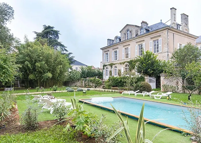 D'hotes La Maison De Maitre