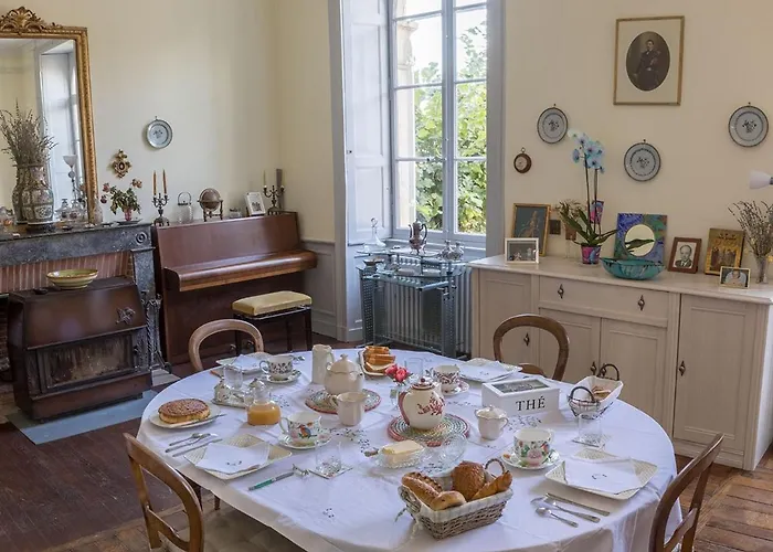 D'hotes La Maison De Maitre ゲストハウス フォントネー・ル・コント